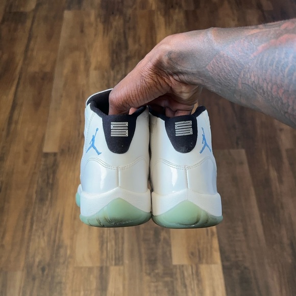 Jordan Columbia 11s (2014) - Picture 2 of 6